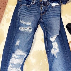 AMERICAN EAGLE JEANS